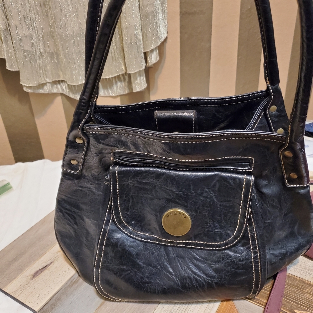 Axcess purse